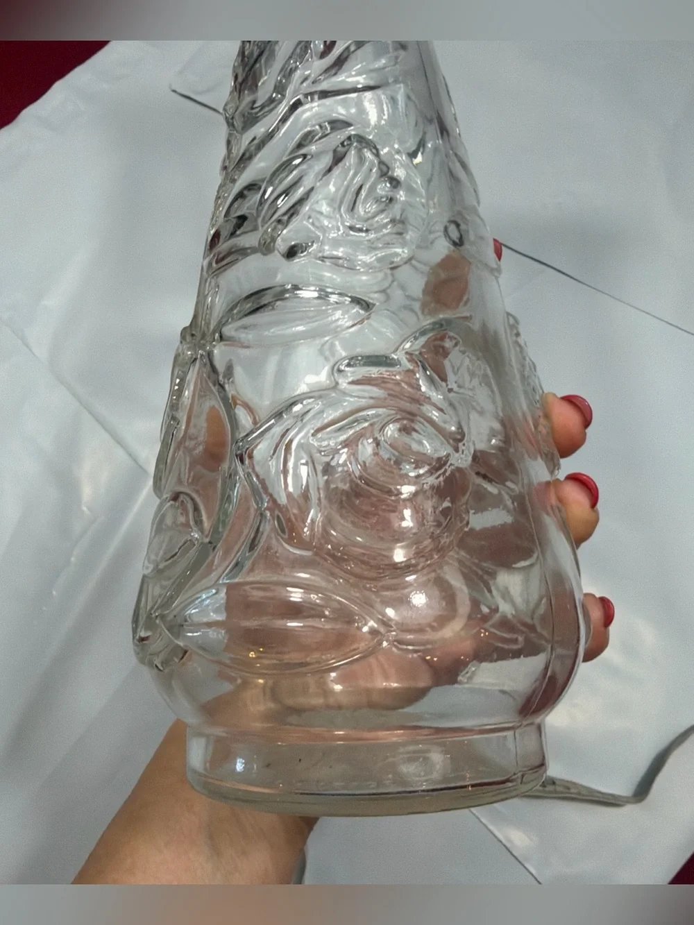 1950s clear GLASS Decanter Wine BOTTLE Embossed Cabbage ROSES 13” & Stopper SET